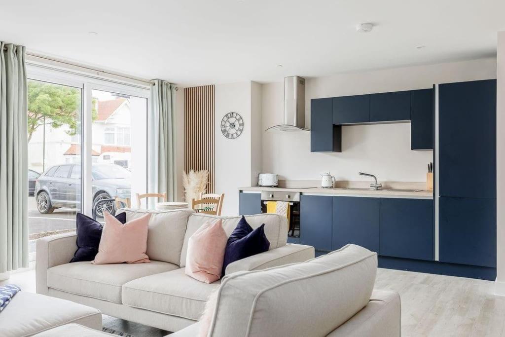 Modern 2 Bed, Cliff Top & Parking, F6 Борнмут Экстерьер фото
