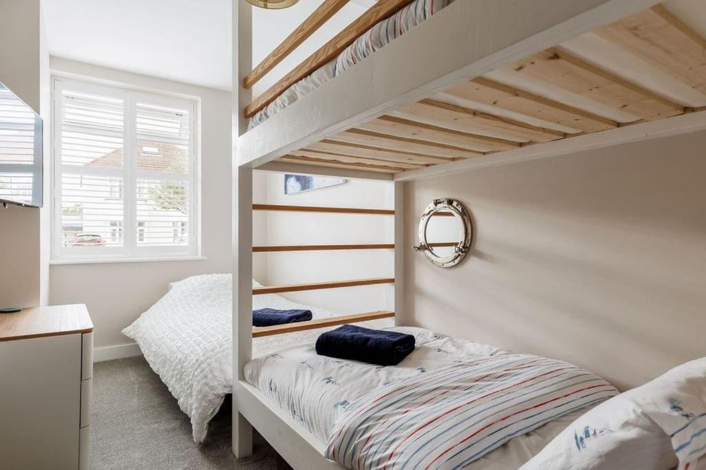 Modern 2 Bed, Cliff Top & Parking, F6 Борнмут Экстерьер фото