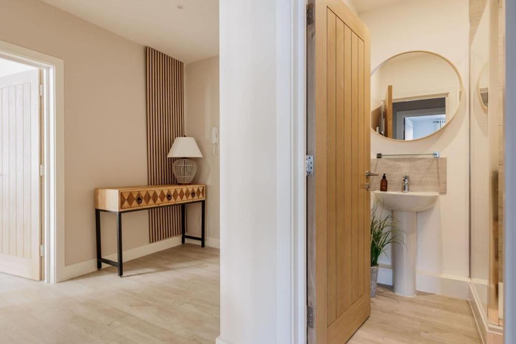 Modern 2 Bed, Cliff Top & Parking, F6 Борнмут Экстерьер фото